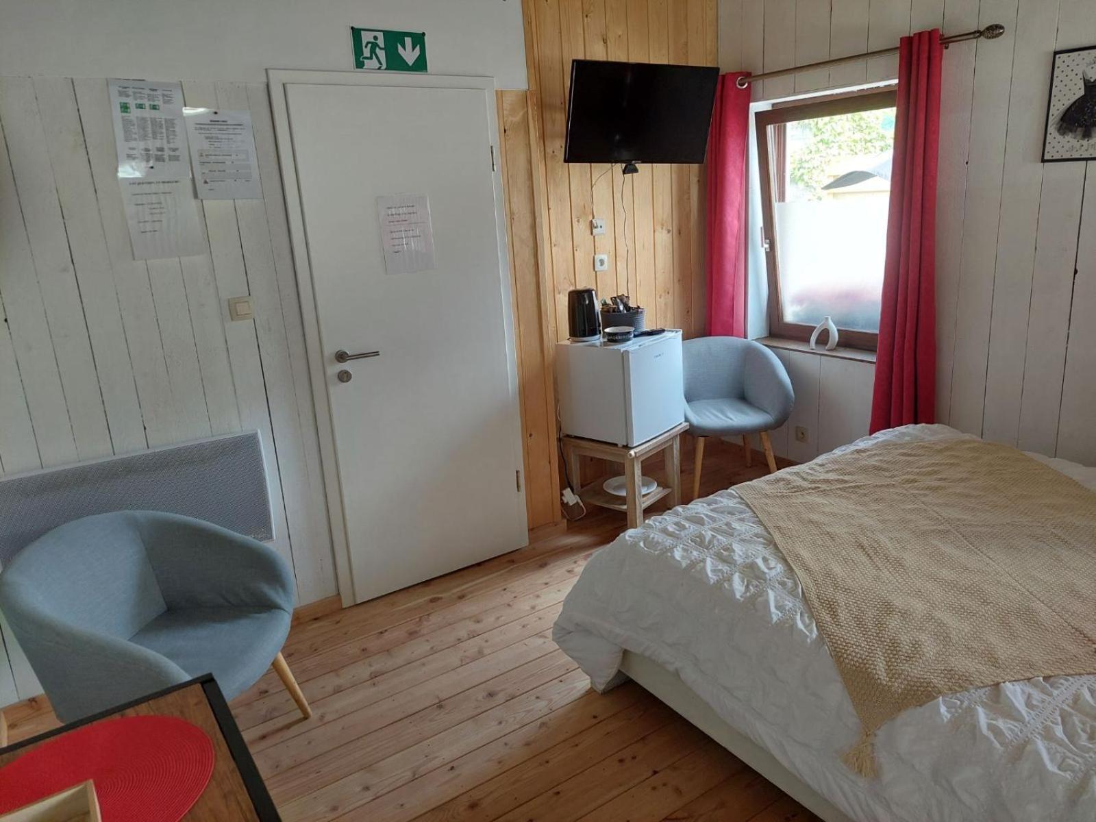 La Petite Suisse Panzió Malmedy Kültér fotó